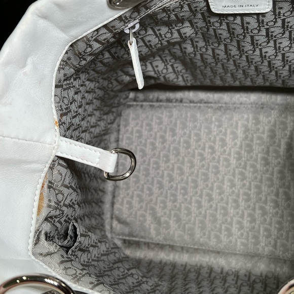 Authentic Dior medium soft tote - Picture 9 of 10